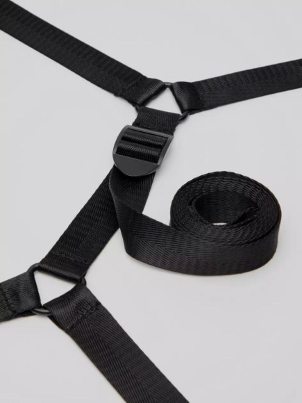 Изысканный набор фиксаций на кровати Reversible Under Mattress Restraint Set Изысканный набор фиксаций на кровати Reversible Under Mattress Restraint Set