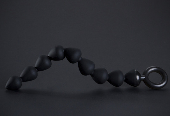 Чёрная анальная цепочка с 9 звеньями - 25 см. Чёрная анальная цепочка с 9 звеньями - 25 см.