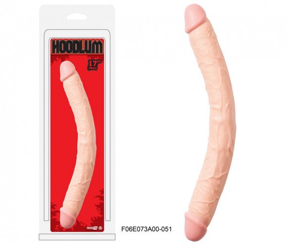 Двусторонний фаллоимитатор Hoodlum - 43 см. Двусторонний фаллоимитатор Hoodlum - 43 см.
