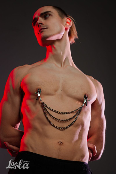 Зажимы на соски Uncensored с тройной цепочкой Зажимы на соски Uncensored с тройной цепочкой