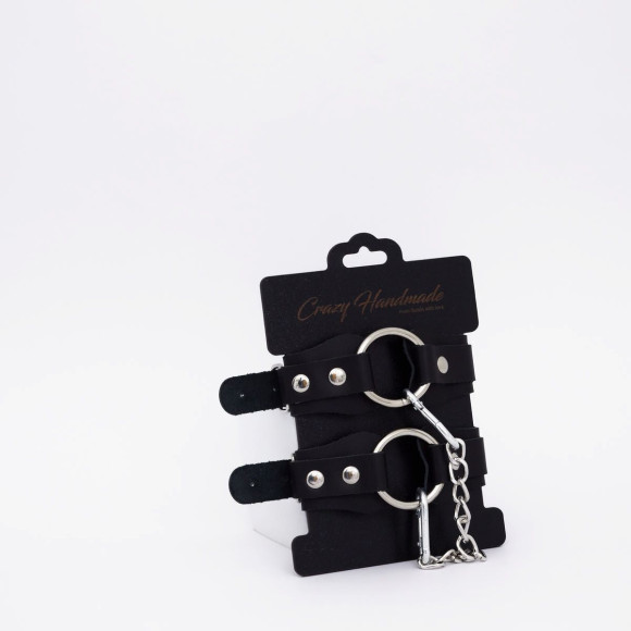 Черные кожаные оковы с кольцом Черные кожаные оковы с кольцом