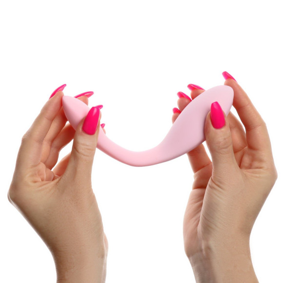 Нежно-розовый вибратор для пар с пультом ДУ Нежно-розовый вибратор для пар с пультом ДУ