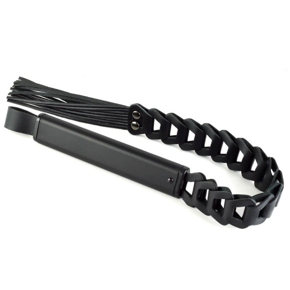 Черная кожаная плеть «Клеопатра» - 62 см. Черная кожаная плеть «Клеопатра» - 62 см.