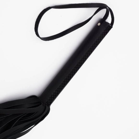 Черный кожаный флоггер - 45 см.