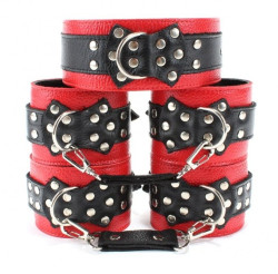 Набор кожаных красно-черных БДСМ-аксессуаров Набор кожаных красно-черных БДСМ-аксессуаров