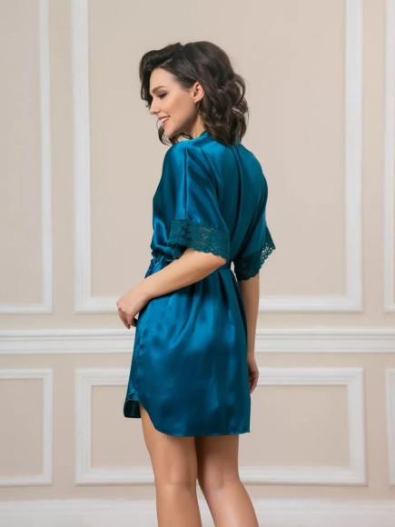 Обворожительный пеньюар с кружевом Обворожительный пеньюар с кружевом