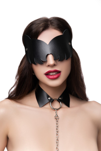 Черная закрытая кожаная маска с ушками кошки Черная закрытая кожаная маска с ушками кошки