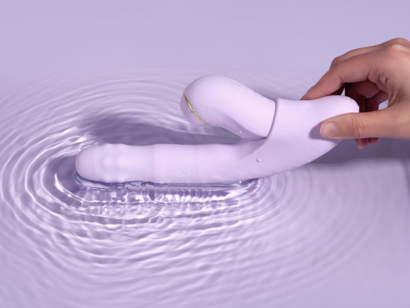 Сиреневый вибромассажер со съёмным клиторальным пульсатором DuoGlow