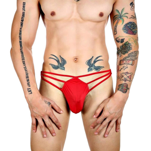Красные сексуальные трусы-стринги на тонких бретелях Красные сексуальные трусы-стринги на тонких бретелях