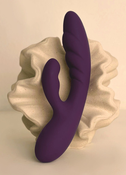 Фиолетовый вибратор-кролик Atlas - 19,8 см. Фиолетовый вибратор-кролик Atlas - 19,8 см.