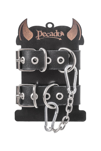 Черные кожаные наручники-браслеты из одного ремешка с люверсами Черные кожаные наручники-браслеты из одного ремешка с люверсами