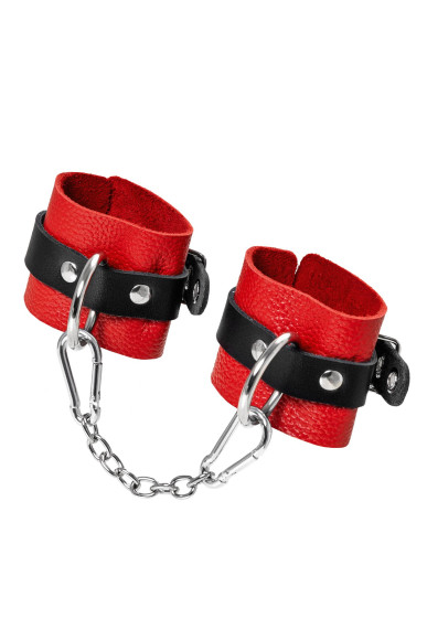 Красно-черные мягкие наручники с одним ремешком с люверсами Красно-черные мягкие наручники с одним ремешком с люверсами